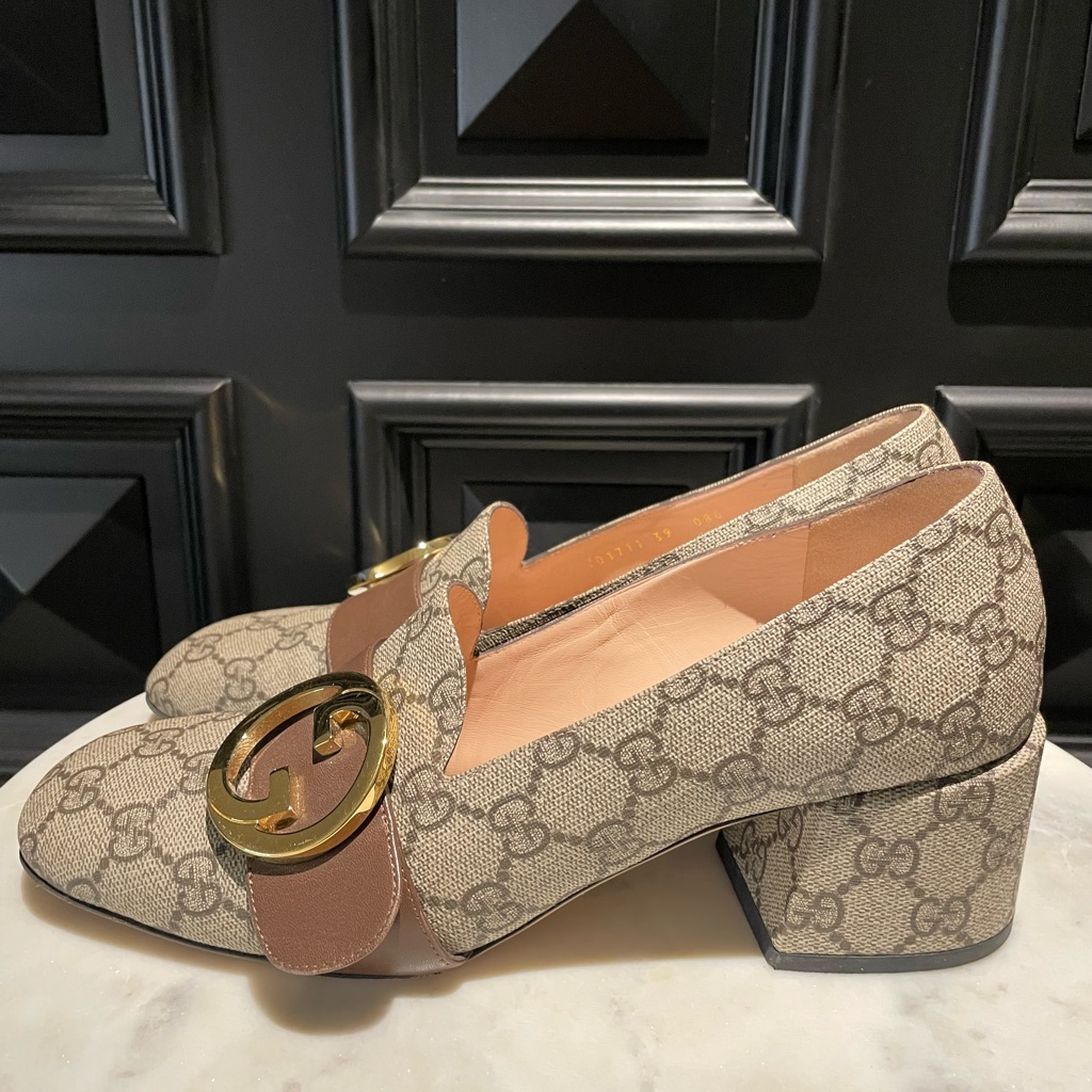 Gucci Gg Supreme Marmont Block Heel Loafers Size 39 (Made In Italy)